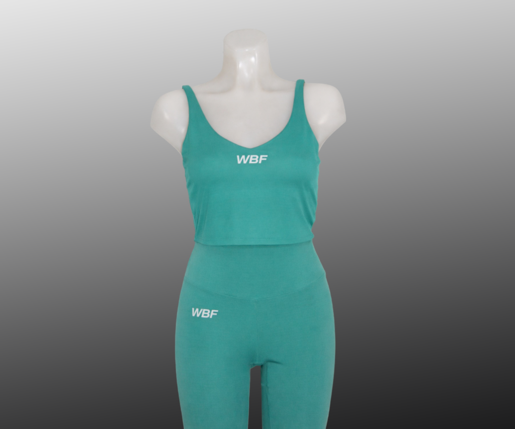 Conjunto deportivo ESSENCE WBF verde esmeralda Wear be fit con top y leggings